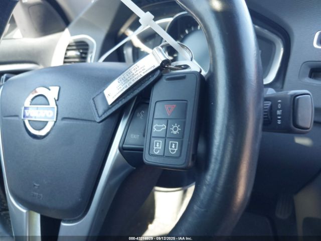 2016 VOLVO S60 INSCRIPTION LYV612TMXGB094581 Photo 10