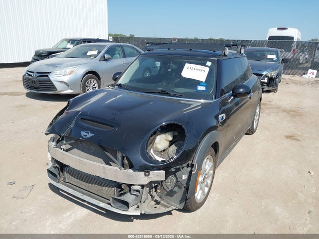2015 MINI HARDTOP WMWXP7C50F2A42109 Photo 1