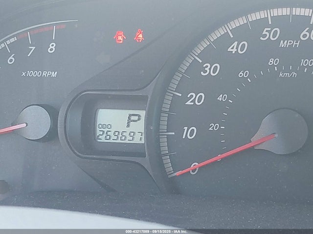 43217089 :رقم المزاد ، 5TDZK3DC3BS020296 vin ، 2011 Toyota Sienna Base V6 مزاد بيع