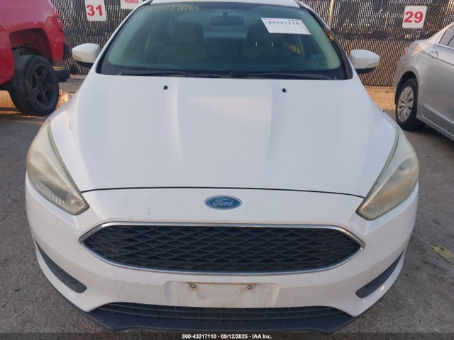 Ford Focus 2015 1FADP3F23FL316593 Image 6