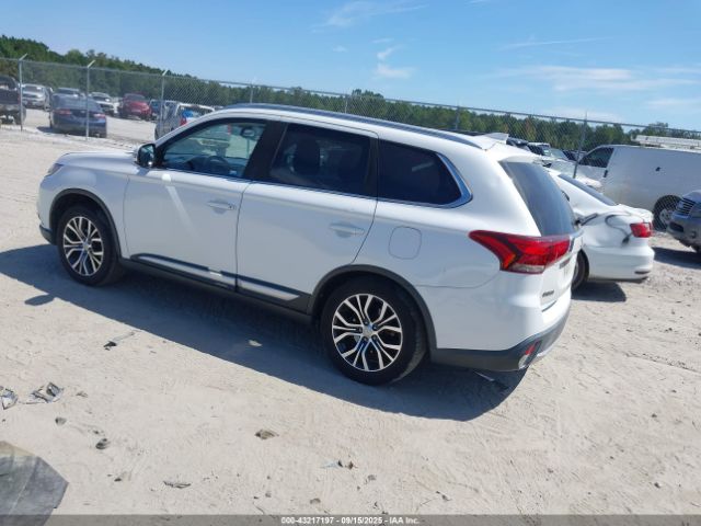 2018 MITSUBISHI OUTLANDER JA4AD3A38JZ053880 Photo 2