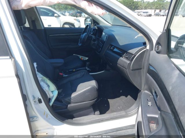 2018 MITSUBISHI OUTLANDER JA4AD3A38JZ053880 Photo 4