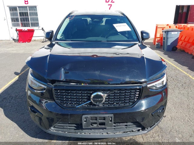 YV4L12ULXR2326994 Volvo Xc40 B5 Plus Dark Theme