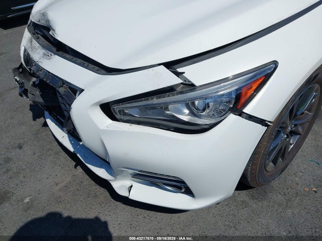 JN1BV7AP2FM350667 Infiniti 2015