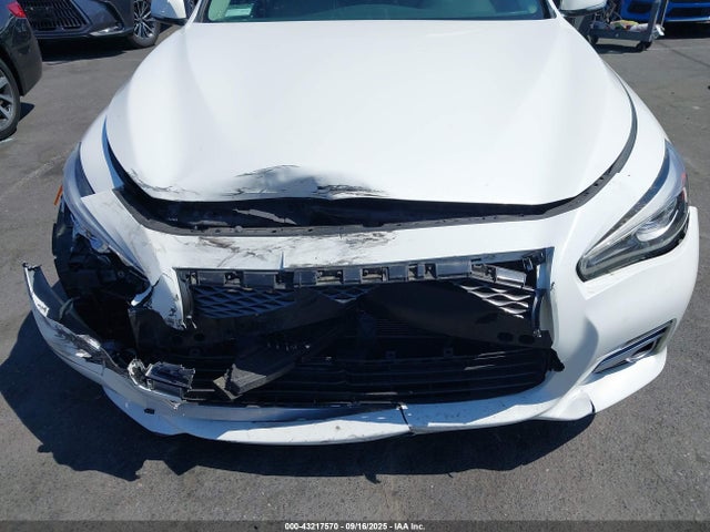 JN1BV7AP2FM350667 Infiniti 2015