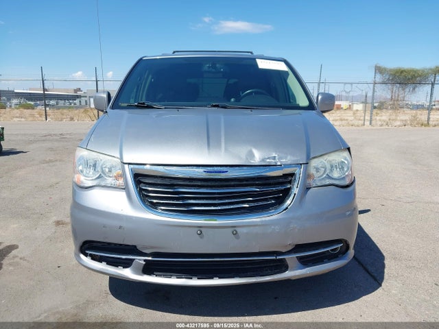 2C4RC1BG5ER443112 Chrysler Town and Country
