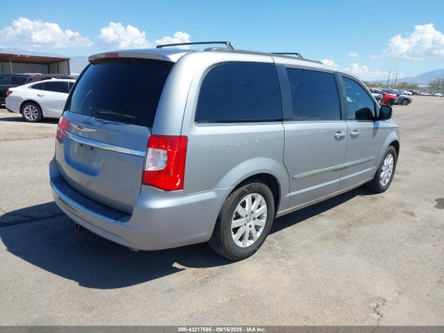 2C4RC1BG5ER443112 Chrysler Town and Country