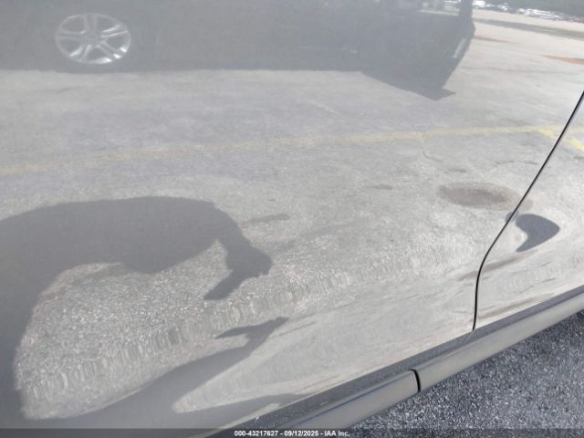 2018 JAGUAR F-PACE SADCJ2FXXJA255667 Photo 5