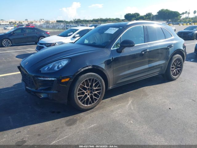 2017 PORSCHE MACAN WP1AB2A52HLB14496 Photo 1