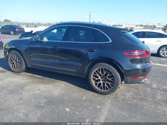 2017 PORSCHE MACAN WP1AB2A52HLB14496 Photo 2