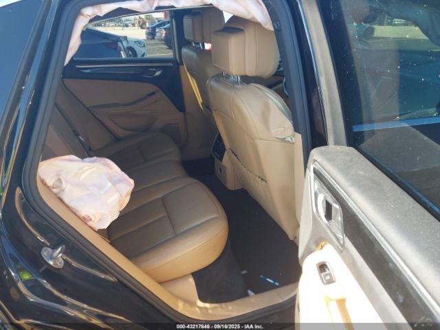 2017 PORSCHE MACAN WP1AB2A52HLB14496 Photo 7