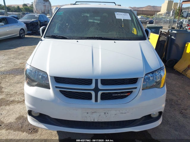 2C4RDGEG1JR345829 Dodge Grand Caravan