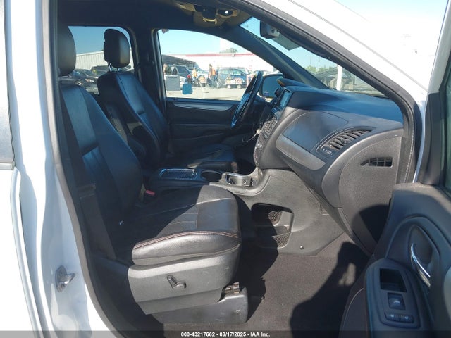 2C4RDGEG1JR345829 Dodge Grand Caravan