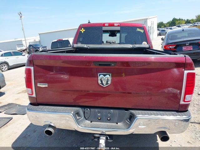 43217667 :رقم المزاد ، 1C6RR7NT5HS774406 vin ، 2017 Ram 1500 Laramie  4x4 5'7 Box مزاد بيع