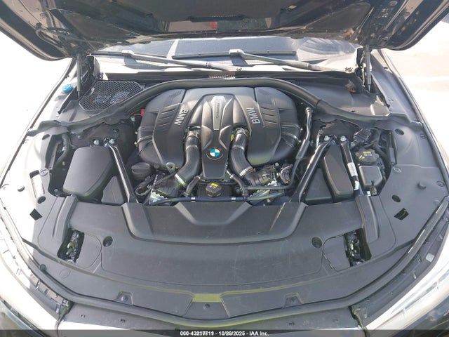 WBA7F0C56GGL99287 BMW 750i