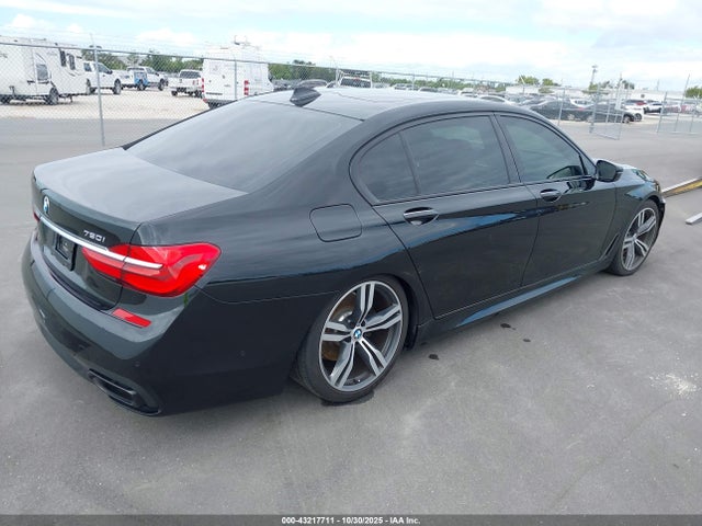 WBA7F0C56GGL99287 BMW 750i