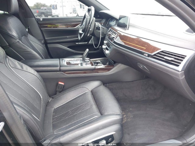 WBA7F0C56GGL99287 BMW 750i