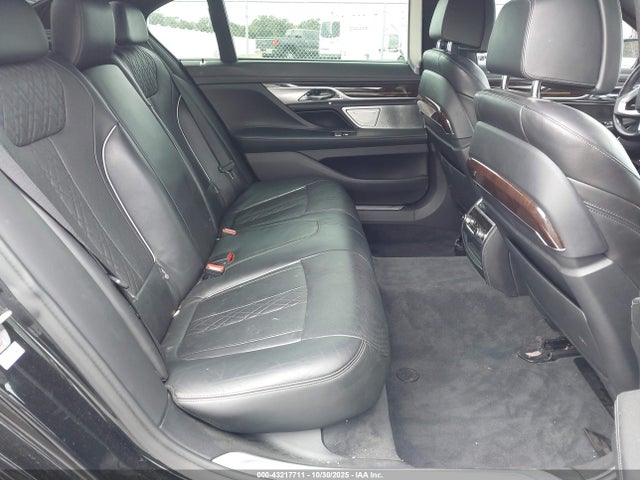 WBA7F0C56GGL99287 BMW 750i