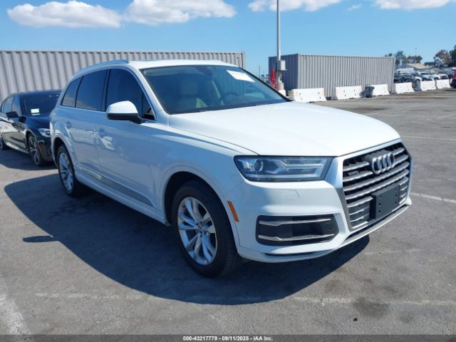 2017 AUDI Q7 WA1LHAF74HD041214