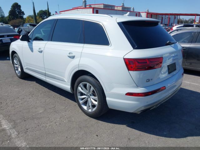 2017 AUDI Q7 WA1LHAF74HD041214 Photo 2