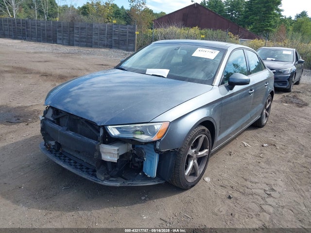 Audi S3 2015 WAUBFGFFXF1134431 Image 2