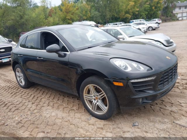 2017 PORSCHE MACAN WP1AB2A52HLB15549 Photo 0