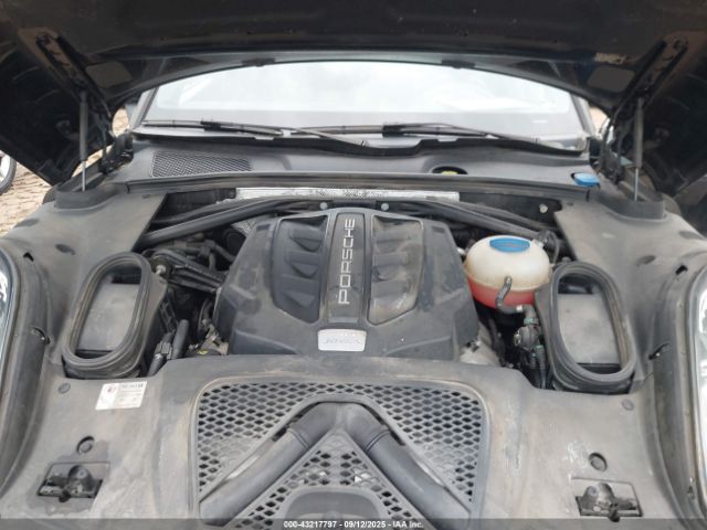 2017 PORSCHE MACAN WP1AB2A52HLB15549 Photo 9