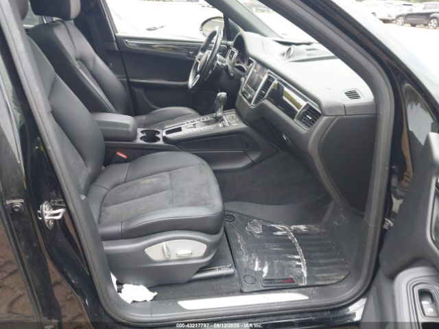 2017 PORSCHE MACAN WP1AB2A52HLB15549 Photo 4