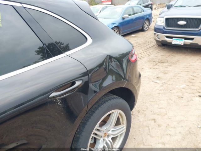 2017 PORSCHE MACAN WP1AB2A52HLB15549 Photo 5