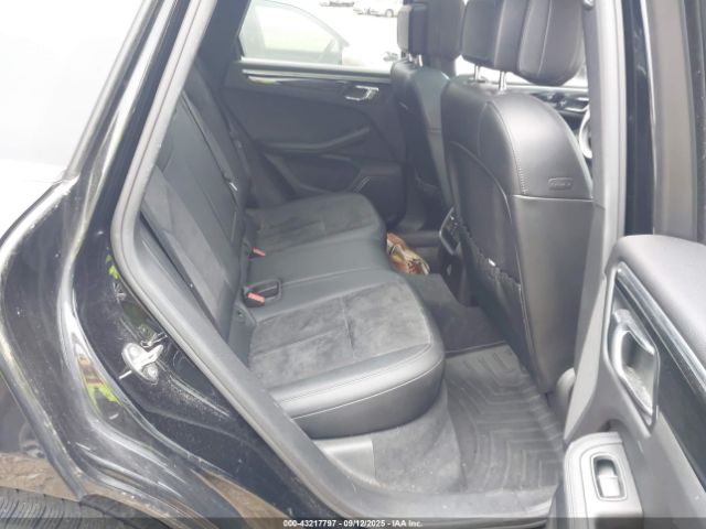 2017 PORSCHE MACAN WP1AB2A52HLB15549 Photo 7