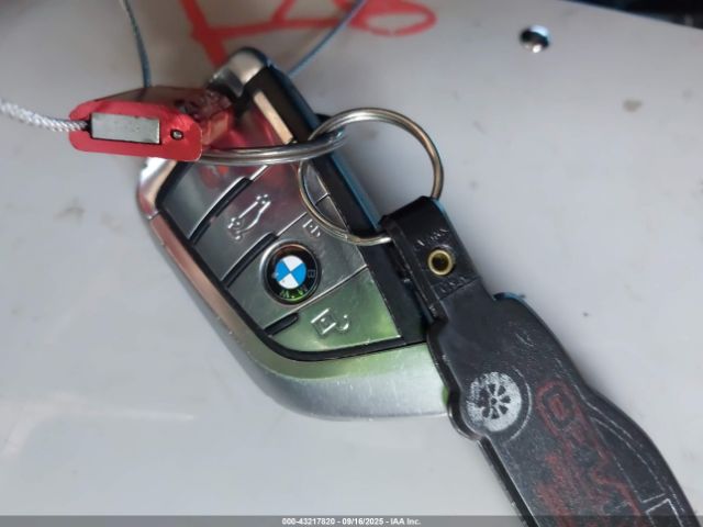 2018 BMW X5 5UXKR2C50J0X07746 Photo 10