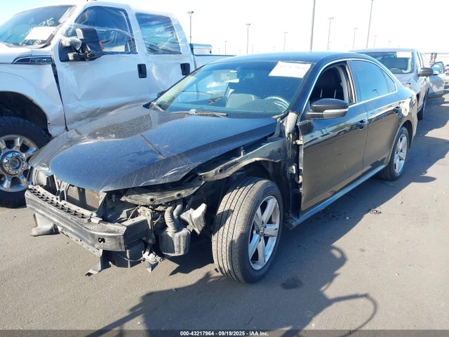 Volkswagen Passat 2015 1VWBV7A34FC041277 Image 2