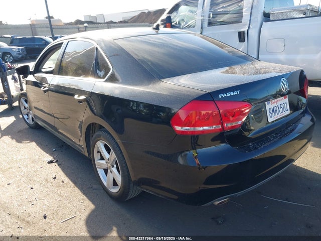 Volkswagen Passat 2015 1VWBV7A34FC041277 Image 3