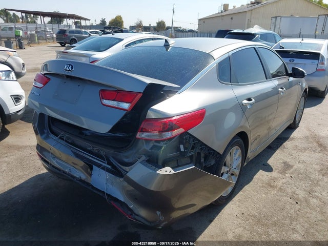 5XXGT4L32JG266588 KIA gdi