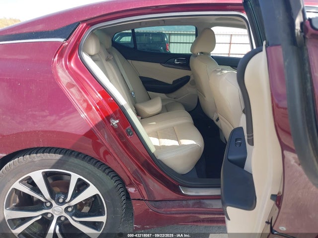 Nissan Maxima 2018 1N4AA6AP1JC405273 Image 8