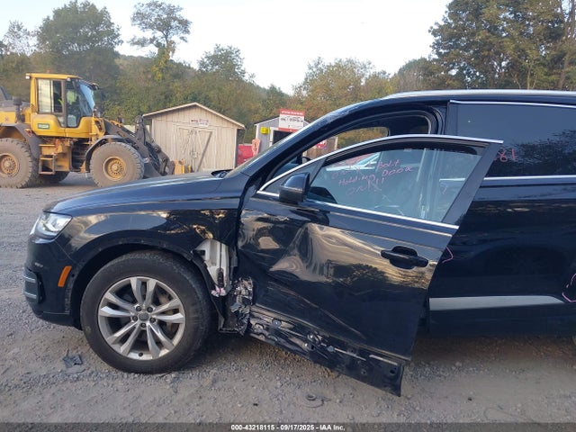 2018 AUDI Q7 WA1LAAF7XJD036495 Photo 5