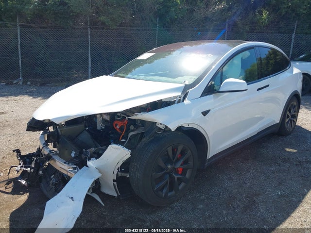 2023 TESLA MODEL X 7SAXCBE69PF429215 Photo 1