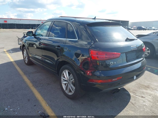 2017 AUDI Q3 WA1JCCFS6HR000401 Photo 2