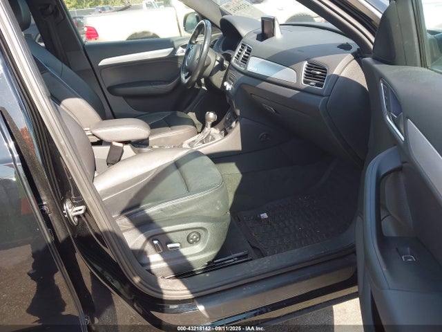 2017 AUDI Q3 WA1JCCFS6HR000401 Photo 4
