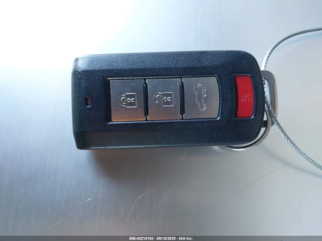 2020 MITSUBISHI OUTLANDER JA4AZ3A3XLJ000889 Photo 10