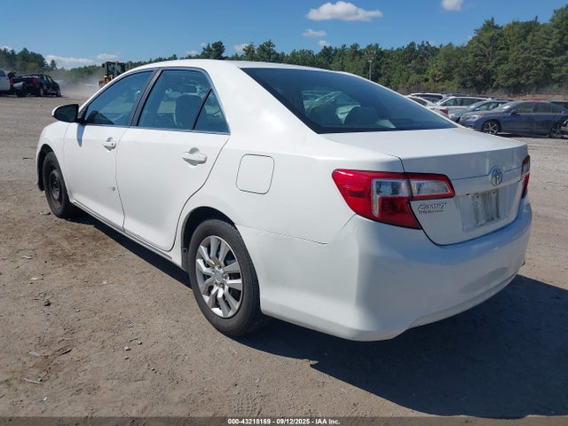 Toyota 2ar-fe 2014 4T4BF1FK0ER441537 Image 3