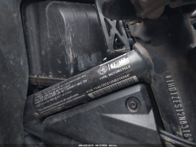 2022 HARLEY-DAVIDSON RA1250 1HD1ZES12NB316944 Photo 9