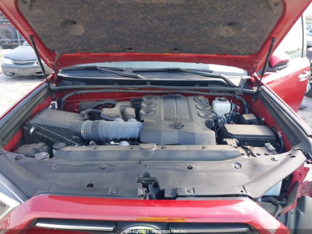 2024 TOYOTA 4RUNNER JTEKU5JR2R6292635 Photo 9