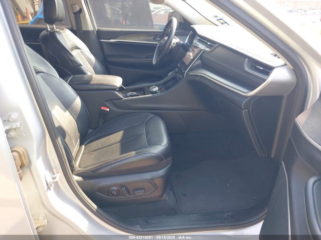 1C4RJKBG9M8197610 Jeep GRAND CHEROKEE L