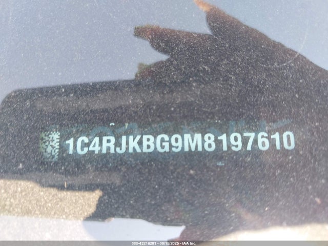 1C4RJKBG9M8197610 Jeep GRAND CHEROKEE L