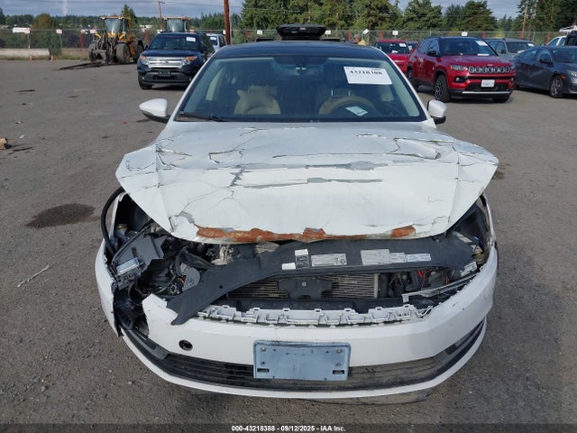 43218388 :رقم المزاد ، WVWRN7AN7DE504081 vin ، 2013 Volkswagen Cc 2.0t Lux مزاد بيع