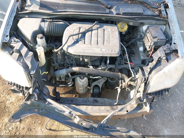 2C4RC1BGXER381299 Chrysler Town and Country
