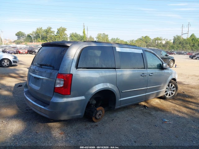 2C4RC1BGXER381299 Chrysler Town and Country