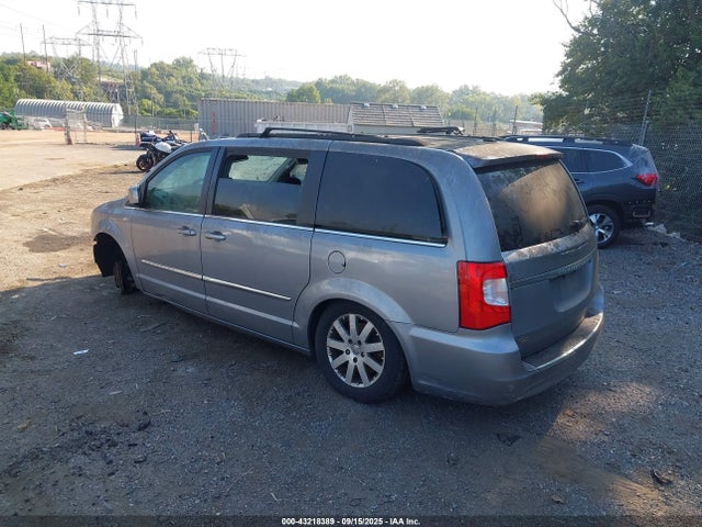 2C4RC1BGXER381299 Chrysler Town and Country