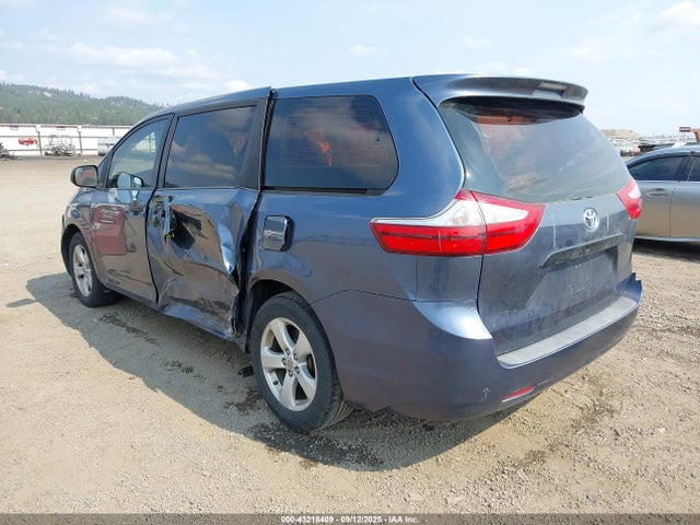 5TDZK3DC4FS674729 Toyota Sienna L 7 Passenger